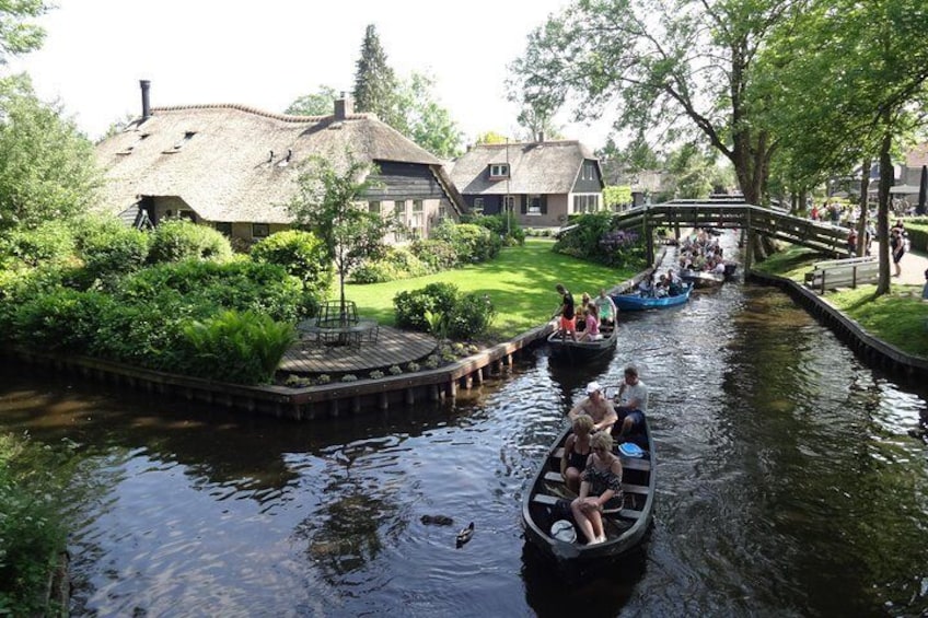 Giethoorn in Spring