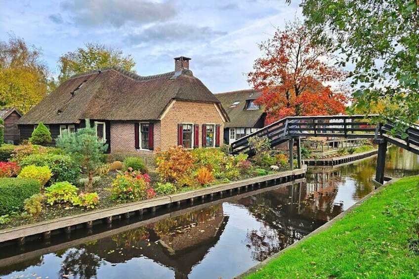 Current time Autumn 2023 in Giethoorn. 