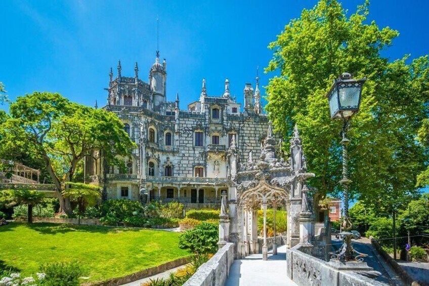 Visit Pena Palace , Regaleira and Cascais with Locals