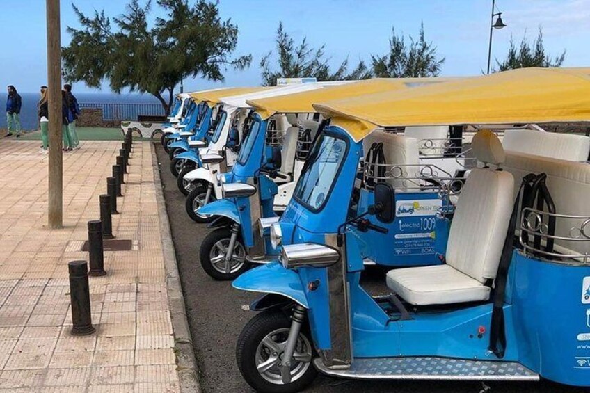 Tuk-Tuk Neighbourhoods Tour around Las Palmas de Gran Canaria