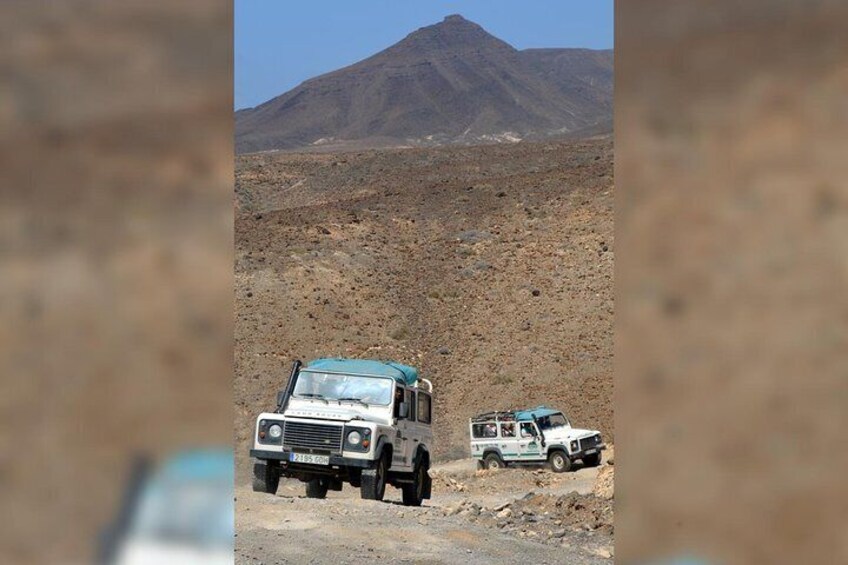 4x4 Jeep Safari Tour in Cofete Beach and Villa Winter