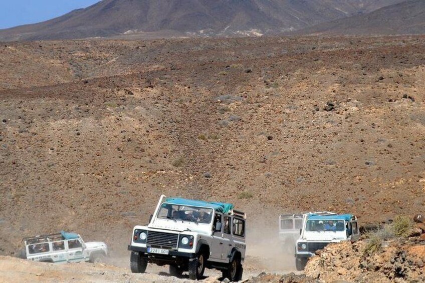 4x4 Jeep Safari Tour in Cofete Beach and Villa Winter