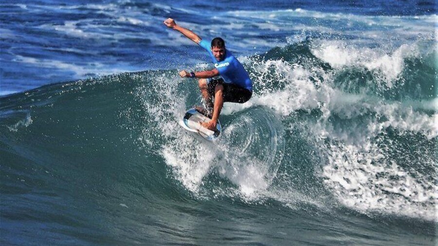 1-Day or 2-Day Surfing Course