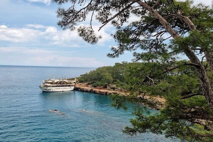 Kemer Boat Trip From Antalya With Swimmimg & Snorkeling