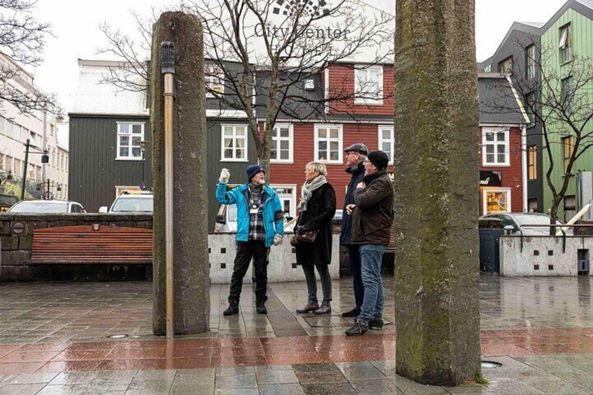 Ingolfur Square, a storied meetup place for the locals also serves as the starting point for our tour through the city. 