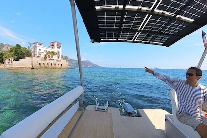 Premium Tour on a Solar Powered Boat - Private Group