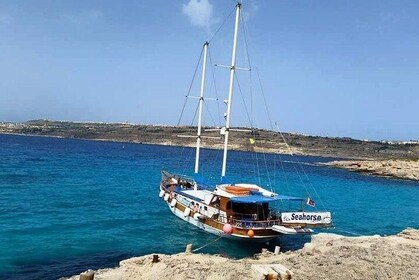 Comino, Blue Lagoon and Caves. Tour A