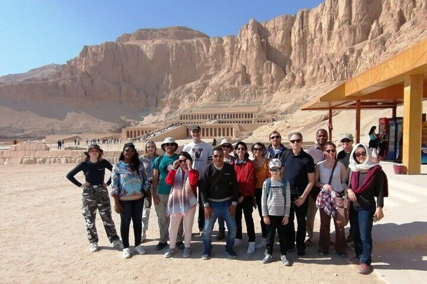6-Days Nile Cruise Aswan to Luxor & Sleeper Train Round-trip