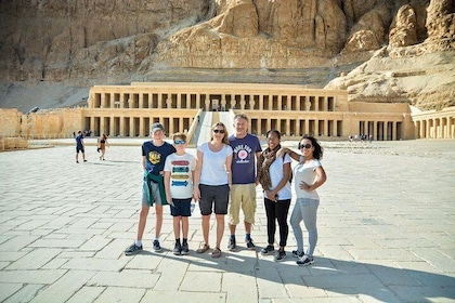 Marsa Alam: Private Guided Tour to Luxor & Transfer Rounded trip