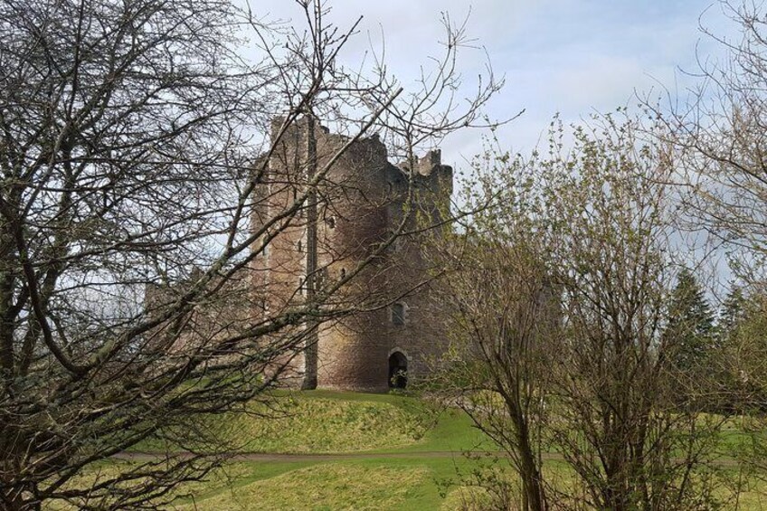 A view of Doune Castle from the river. (Castle Leoch)