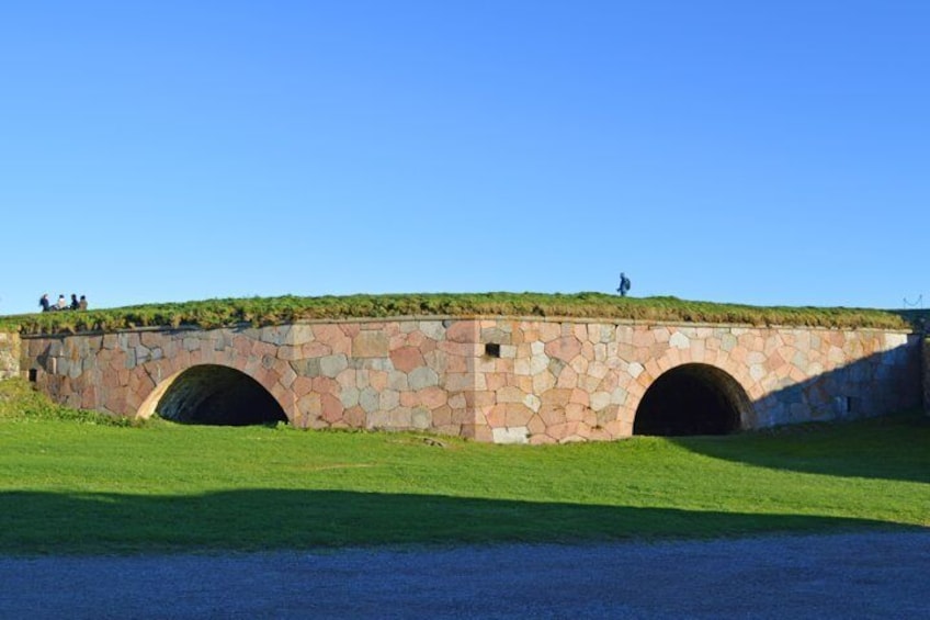 Helsinki and Suomenlinna Sightseeing Tour