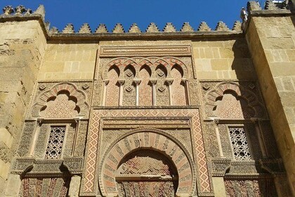 Cordoba Private Tour: Mosque Cathedral and Jewish Quarter