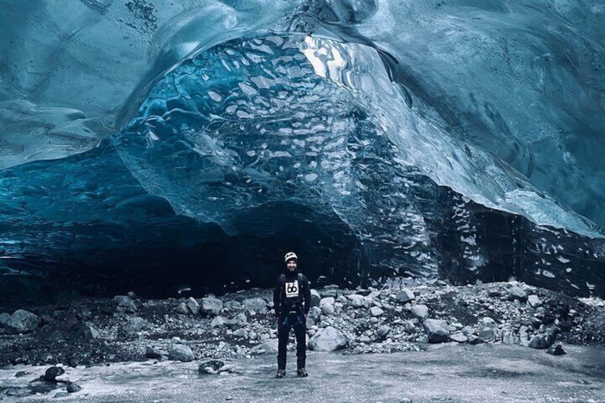 Natural Crystal Blue Ice Cave Tour of Vatnajökull Glacier