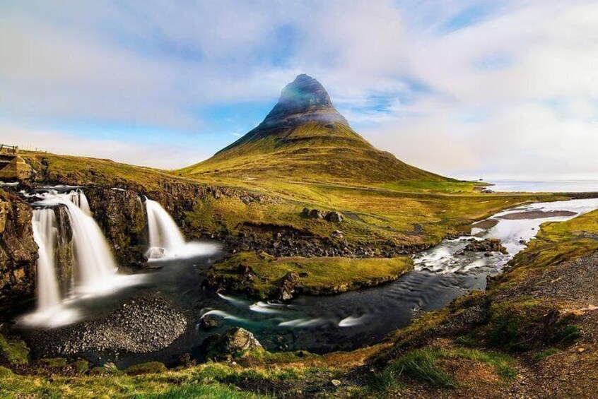 Kirkjufell and Kirkjufellsfoss