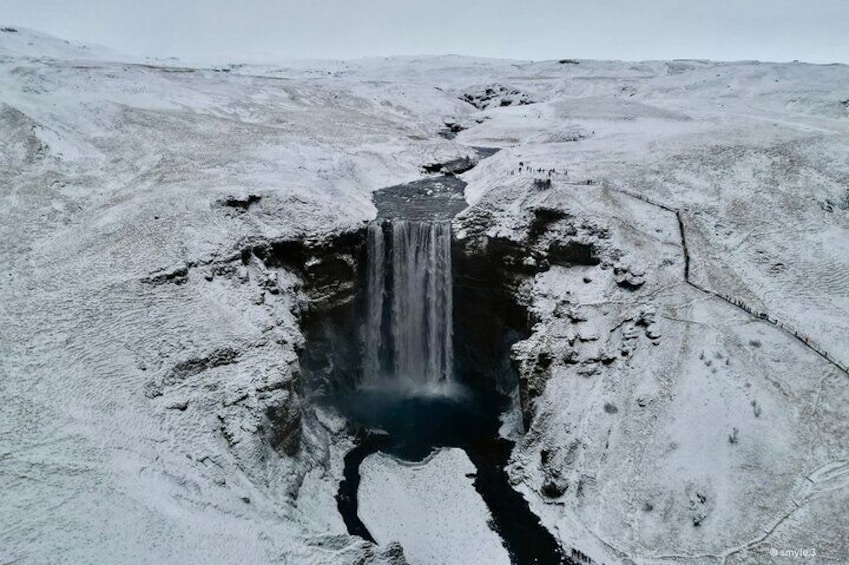 Skógafoss in winter