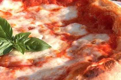 Hemlagad pizzaklass i Napoli