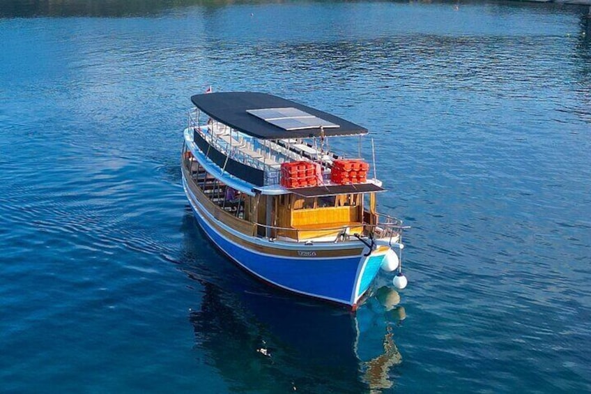 Perfect day for boat excursion