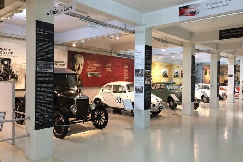 Gedee Car Museum