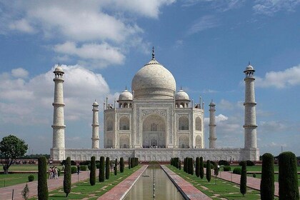 Day Trip To Agra From Chennai With Air Tickets 