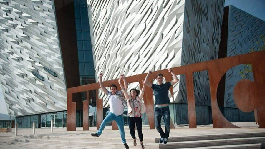 Titanic front steps