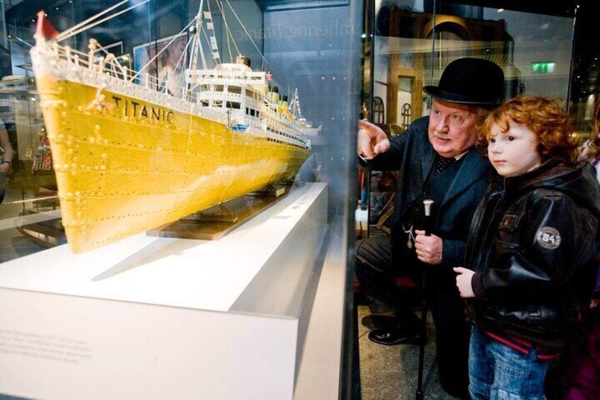 Titanic model ship