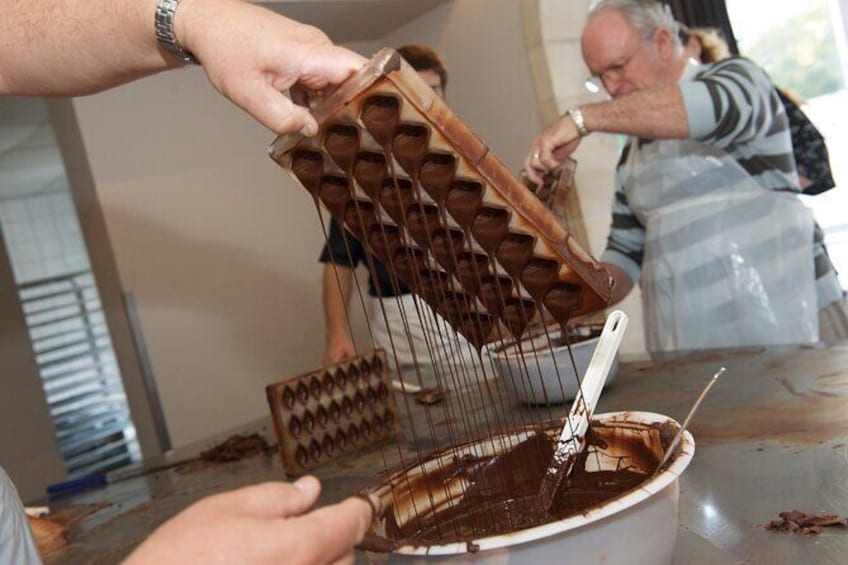 Show item 4 of 20. Chocolate Workshop