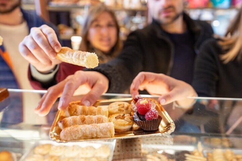 Milan: Sweet Delights Patisserie Tour by Do Eat Better