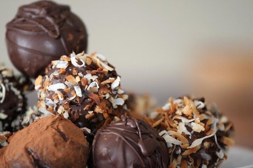 Turin Patisserie tour - Do Eat Better Experience