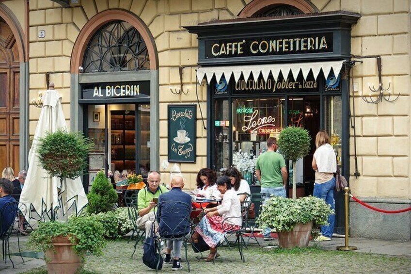 Turin Patisserie tour - Do Eat Better Experience