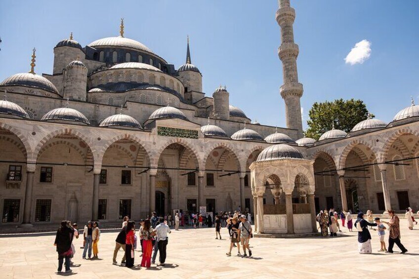 Istanbul: Blue Mosque & Hagia Sophia Small-Group Tour