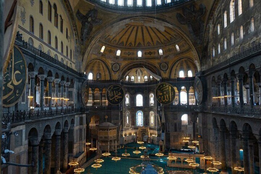 Istanbul: Blue Mosque & Hagia Sophia Small-Group Tour