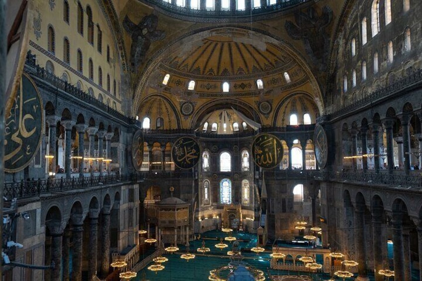 Istanbul: Blue Mosque & Hagia Sophia Small-Group Tour