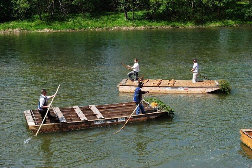 Traditional raft