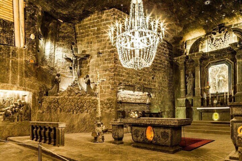 From Krakow: Wieliczka Salt Mine Guided Tour with Pick-up