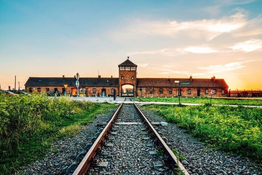 Birkeanu Gate. Auschwitz Tour