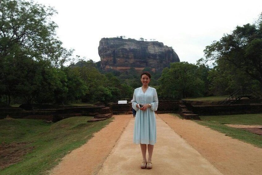 Walking path to the Sigiriya Rock