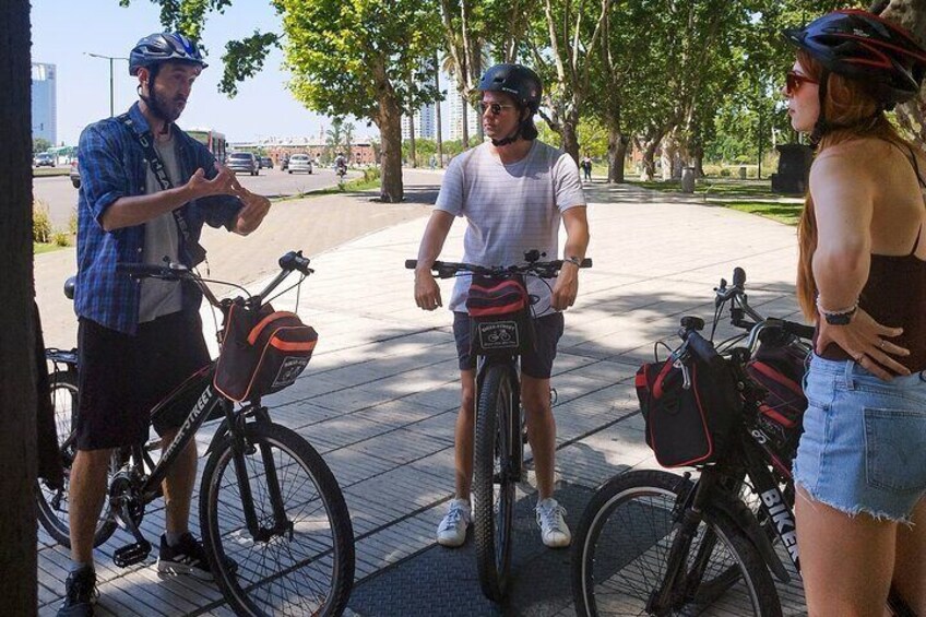 Half-Day Bike Tour in Buenos Aires Argentina with Lunch