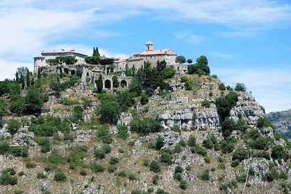 Grasse, Gourdon, Valbonne and Wine Tasting Full-day from Nice Small-Group T...