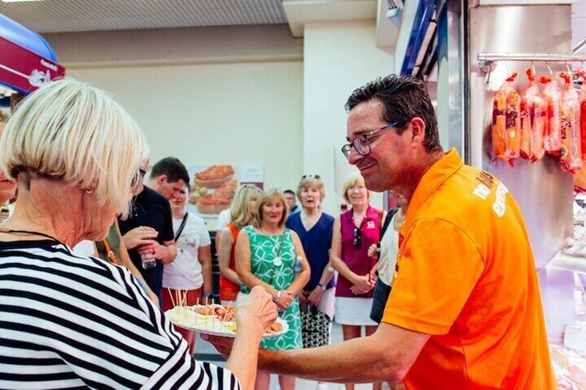 Food Tasting Walking Tour in Palma with a Local