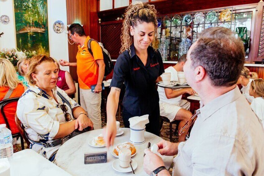 Food Tasting Walking Tour in Palma with a Local