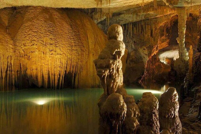 Jeita lower cave