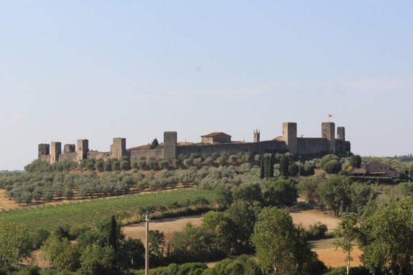 brief visit to Monteriggioni