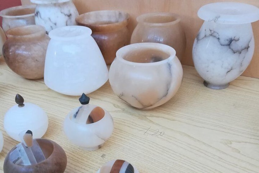 alabaster crafts in Volterra 