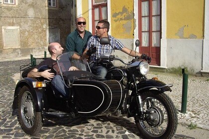 Private Tour: Best of Lisbon by Sidecar