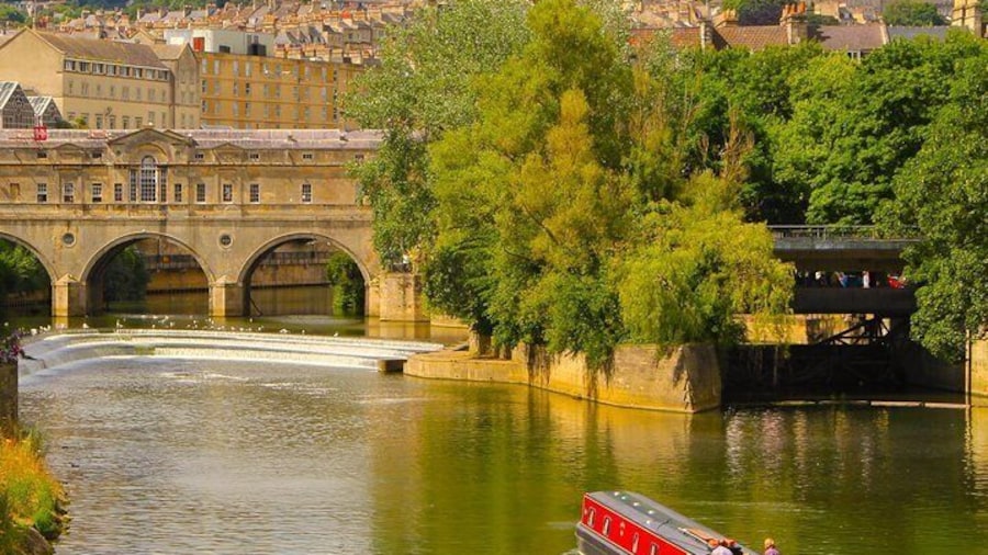 Small-Group Day Trip to Bath, Lacock and Stonehenge from London