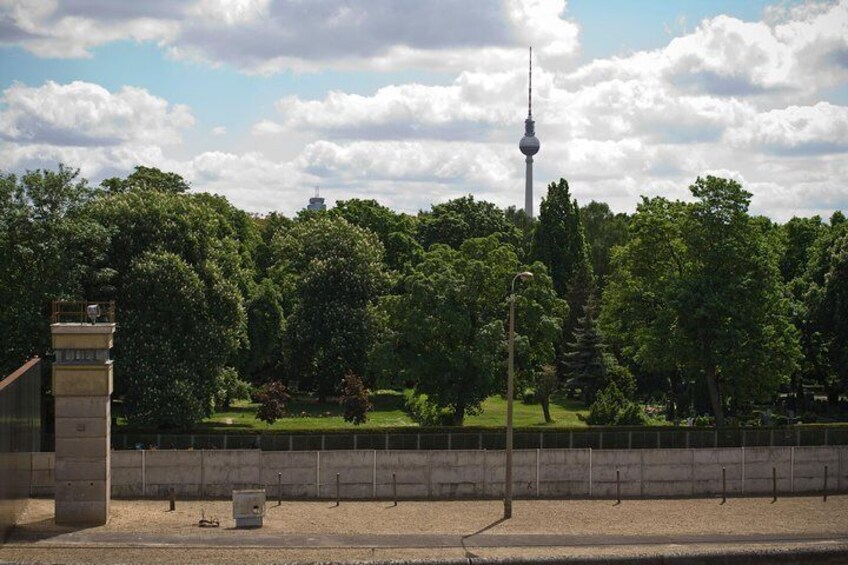 Cold War Walking Tour of Berlin