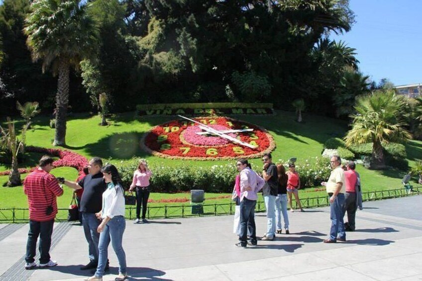 Flower clock