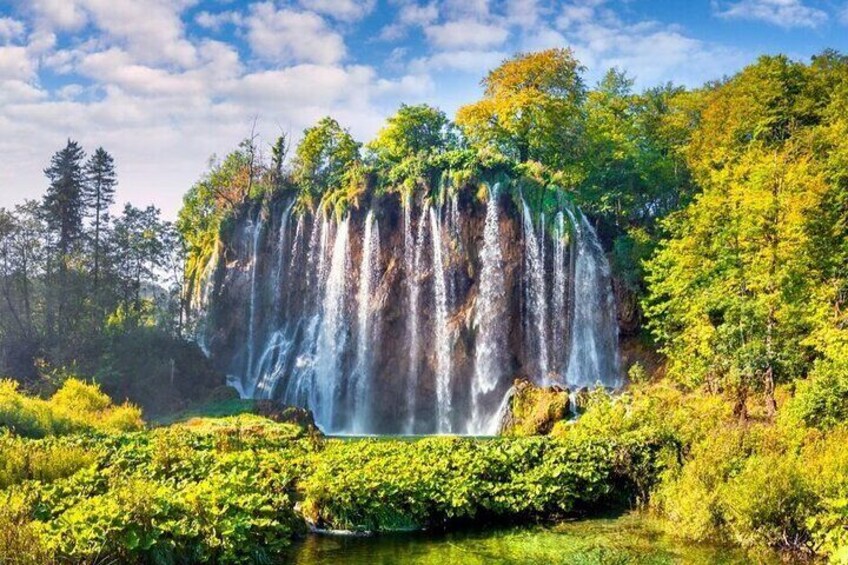 Plitvice Lakes National park tour from Split with Local Licensed Guide 