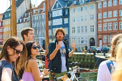 Copenhagen 1.5-hour City Highlights Bike Tour