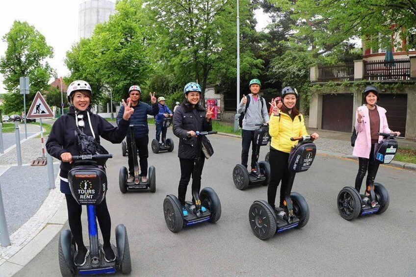 PRIVATE Live-Guided Segway Fun & Beer tour, 120 min